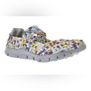 Bernie Mev Charm Shoes Mulicolor Sz 9 LIKE NEW